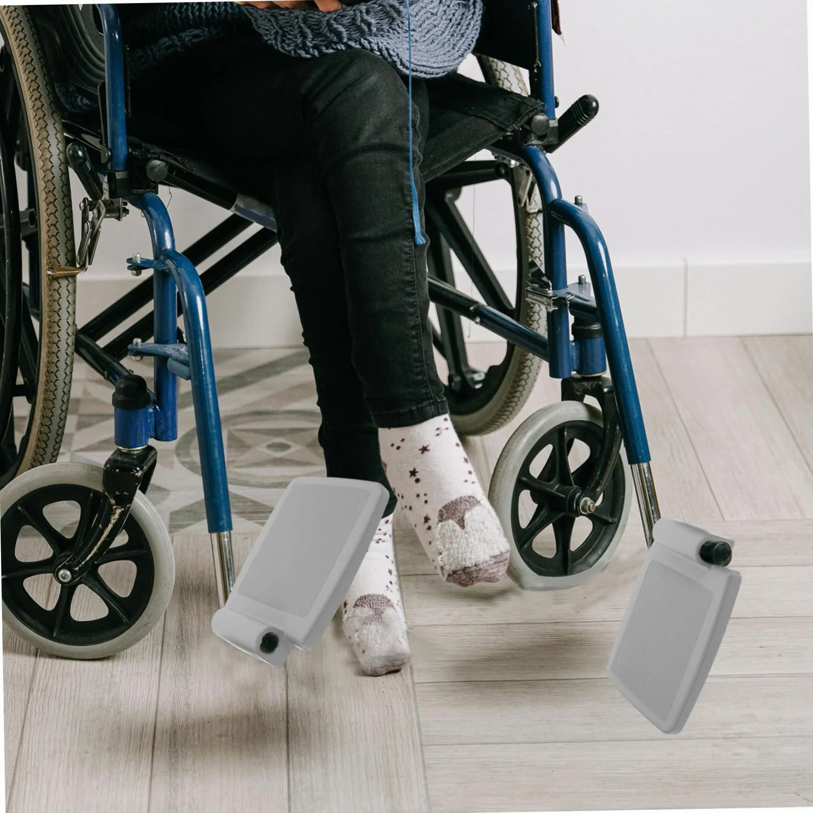 2kawałki Sztuk Uniwersalnych Podnóżków Do Wózka Inwalidzkiego Ergonomiczne Podpory Stabilne Podstawy Dla Seniorów Akcesoria Poprawiające Komfort i Bezpieczeństwo